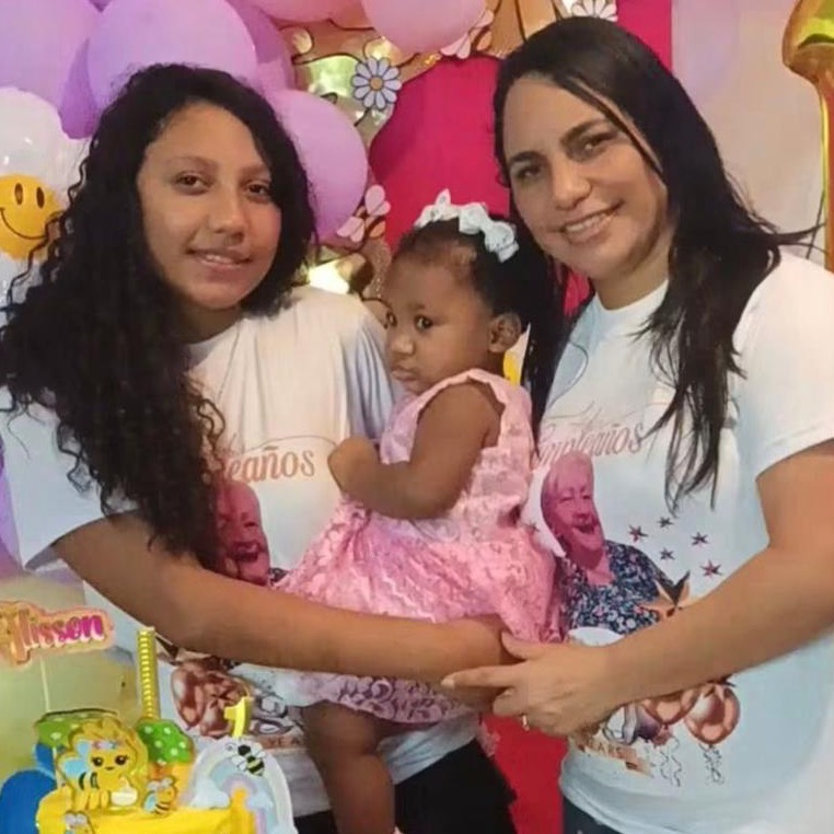 Albelis rojas , Enyerling colmenarez y Alison Colmenarez